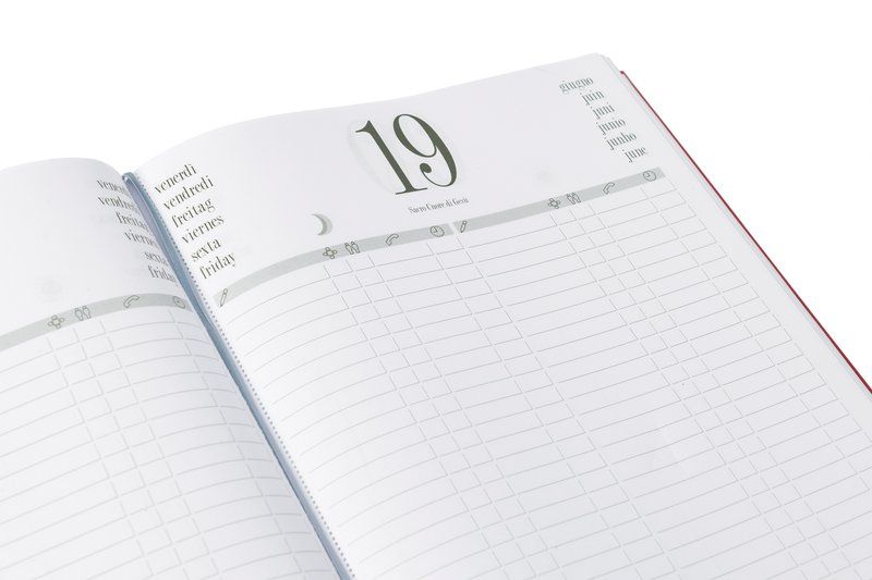 Buffetti Agenda giornaliera 12 mesi per ristoranti 2026 21x29,7 cm in similpelle Rossa Buffetti Agenda giornaliera 12 mesi per ristoranti 2026 21x29,7 cm in similpelle Rossa