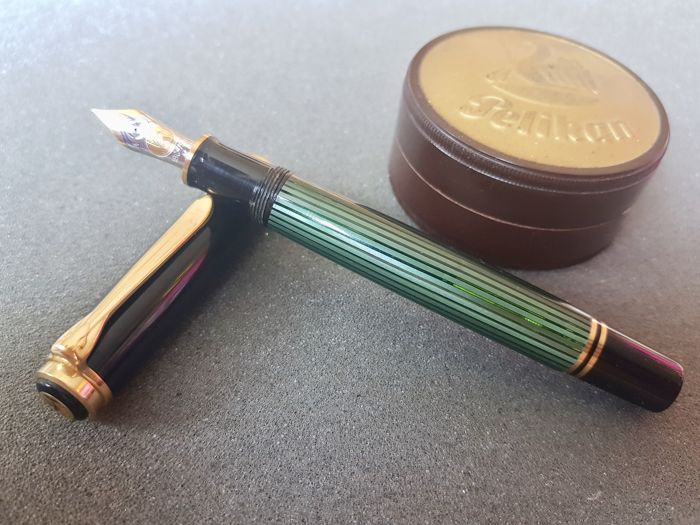 Pelikan Souveran M800 Green e Black fountain pen - stilografica